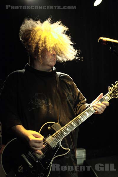 THE MELVINS - 2007-04-29 - PARIS - La Maroquinerie - Roger Osborne